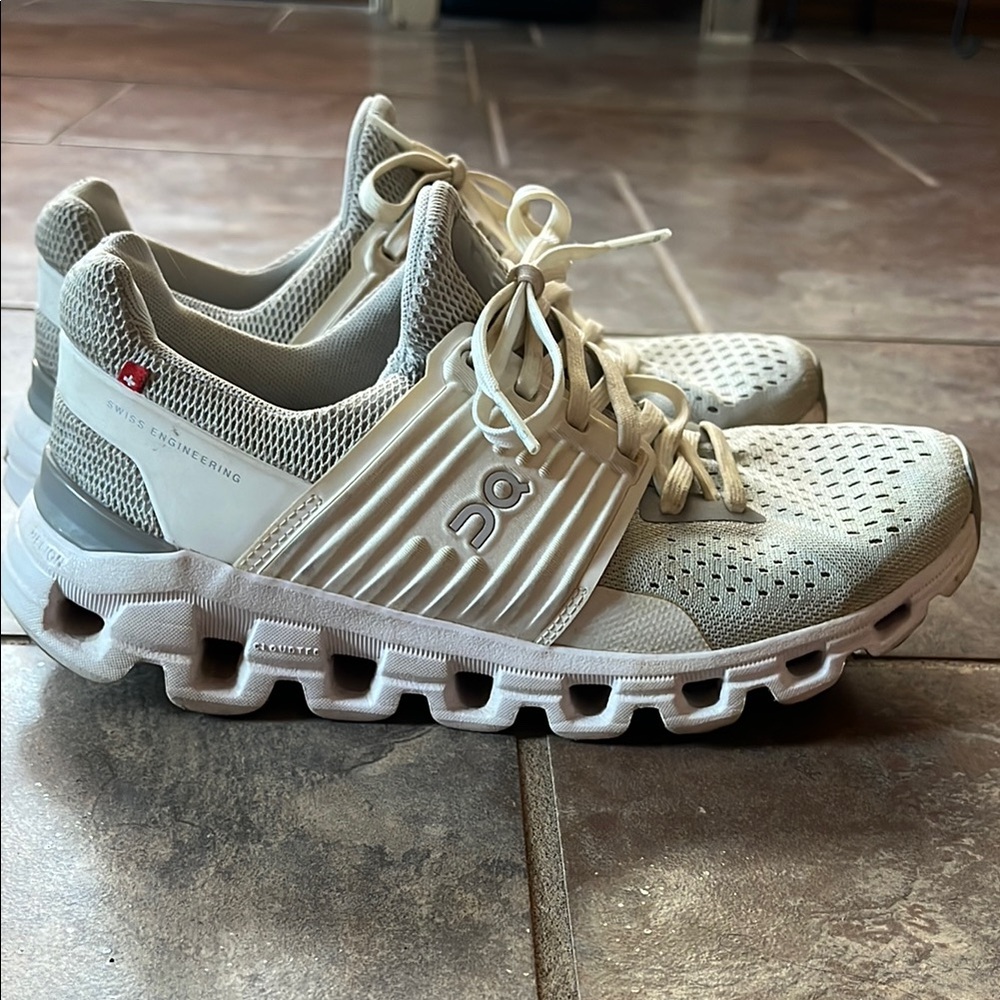 Women’s on clouds